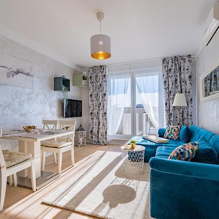 Flexible Selfcheckins 30 - Zagreb - Garage - Electric Vehicle Ccharger - Big Loggia - New - Apartments Repinc 30 Ngoại thất bức ảnh