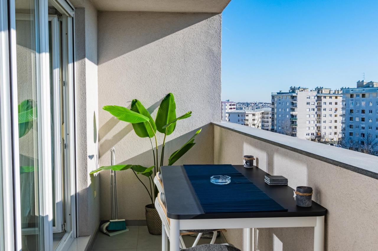 Flexible Selfcheckins 30 - Zagreb - Garage - Electric Vehicle Ccharger - Big Loggia - New - Apartments Repinc 30 Ngoại thất bức ảnh